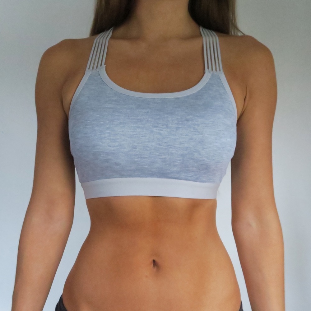 Sport & Yoga Bra - Picture 3 of 6